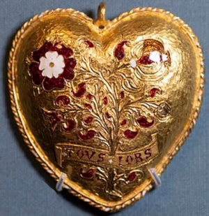 pendant back