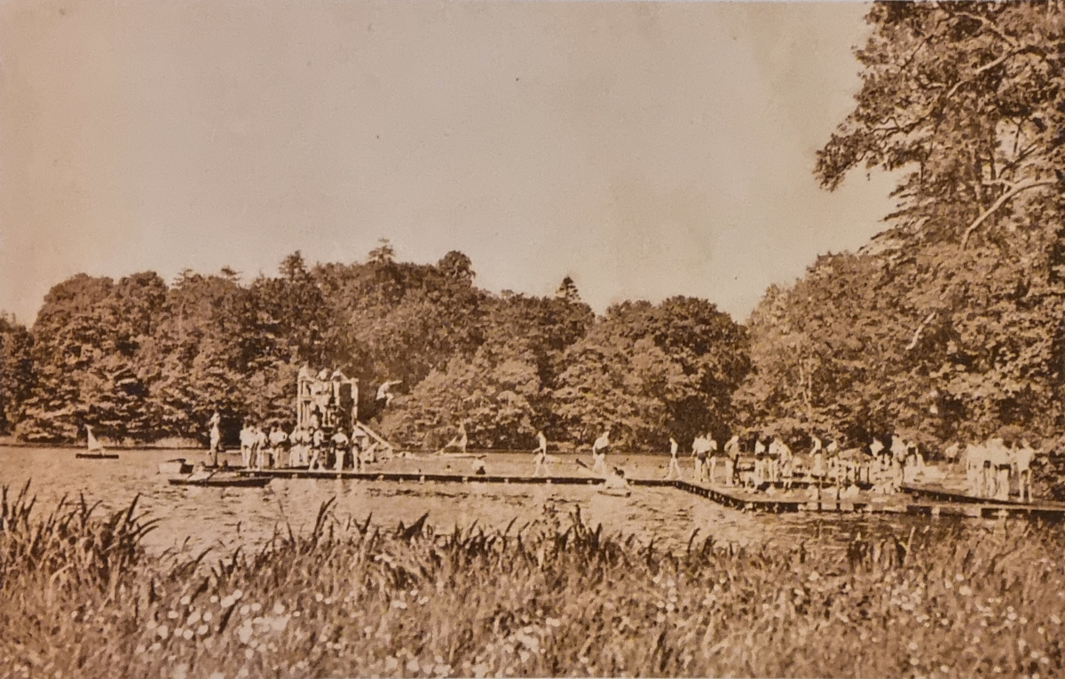 Eleven Acre Lake/Cascade