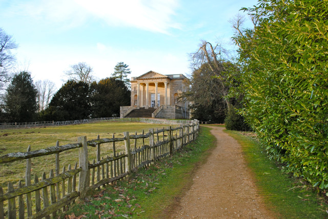 Queen's Temple