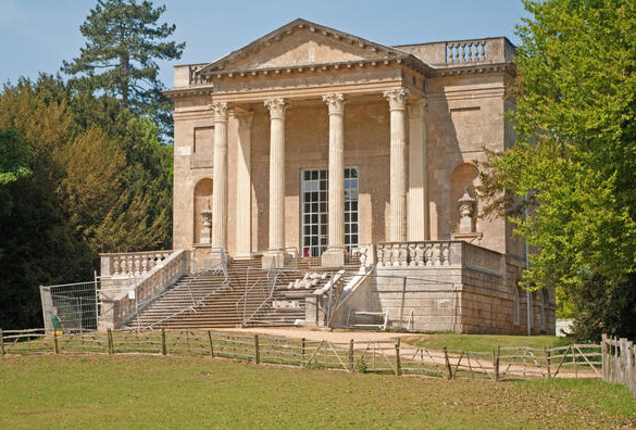 Queen's Temple